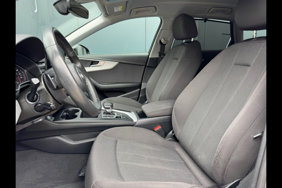 Audi A4 Avant 35 TFSI * AUTOMAAT * Black Pakket * Navigatiesysteem * Stoelverwarming * 56.000KM! * ZEER Netjes! *