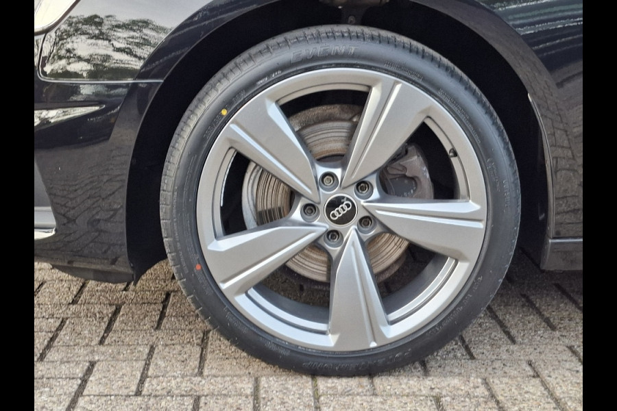 Audi A4 Avant 35 TFSI * AUTOMAAT * Black Pakket * Navigatiesysteem * Stoelverwarming * 56.000KM! * ZEER Netjes! *