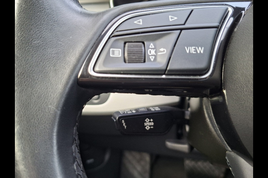 Audi A4 Avant 35 TFSI * AUTOMAAT * Black Pakket * Navigatiesysteem * Stoelverwarming * 56.000KM! * ZEER Netjes! *