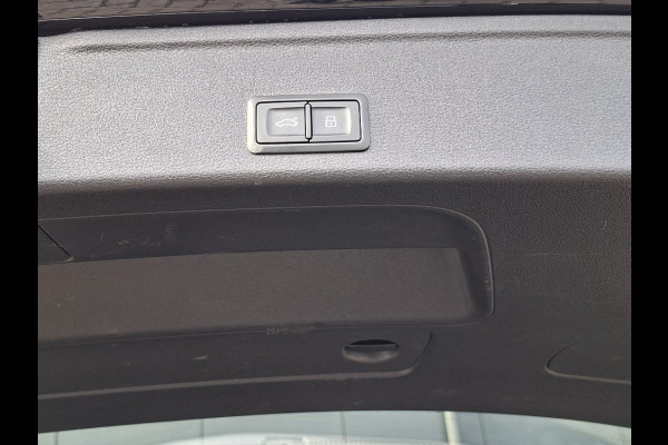 Audi A4 Avant 35 TFSI * AUTOMAAT * Black Pakket * Navigatiesysteem * Stoelverwarming * 56.000KM! * ZEER Netjes! *