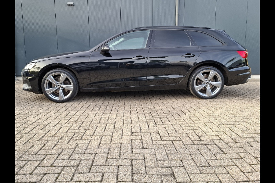 Audi A4 Avant 35 TFSI * AUTOMAAT * Black Pakket * Navigatiesysteem * Stoelverwarming * 56.000KM! * ZEER Netjes! *