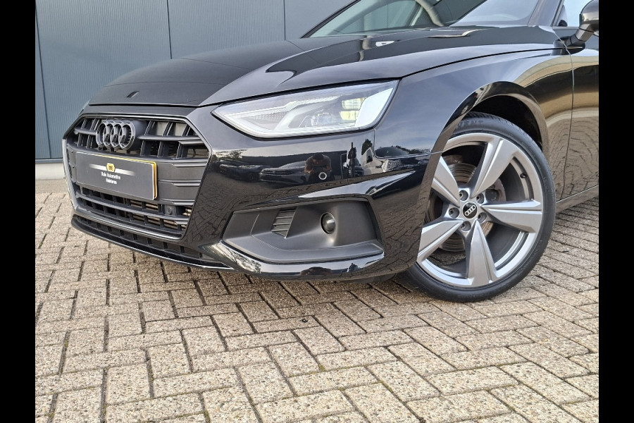 Audi A4 Avant 35 TFSI * AUTOMAAT * Black Pakket * Navigatiesysteem * Stoelverwarming * 56.000KM! * ZEER Netjes! *