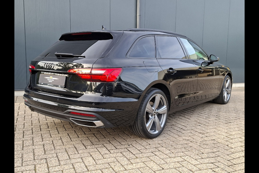 Audi A4 Avant 35 TFSI * AUTOMAAT * Black Pakket * Navigatiesysteem * Stoelverwarming * 56.000KM! * ZEER Netjes! *
