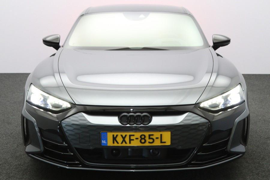 Audi e-tron GT RS 93 kWh 646 PK, SOH 92 %, 4-Wielsturing, Carbon-Pakket, Panoramadak, Luchtvering, Stoelventilatie
