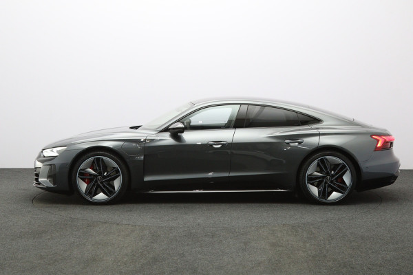 Audi e-tron GT RS 93 kWh 646 PK, SOH 92 %, 4-Wielsturing, Carbon-Pakket, Panoramadak, Luchtvering, Stoelventilatie