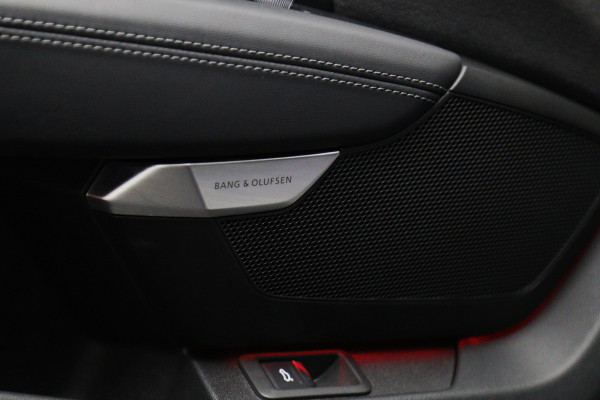 Audi e-tron GT RS 93 kWh 646 PK, SOH 92 %, 4-Wielsturing, Carbon-Pakket, Panoramadak, Luchtvering, Stoelventilatie