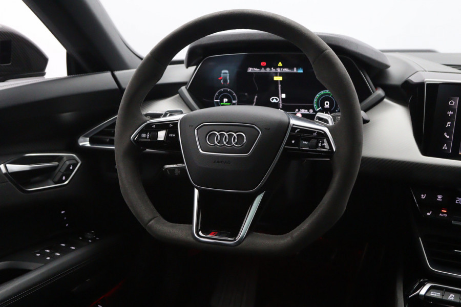 Audi e-tron GT RS 93 kWh 646 PK, SOH 92 %, 4-Wielsturing, Carbon-Pakket, Panoramadak, Luchtvering, Stoelventilatie
