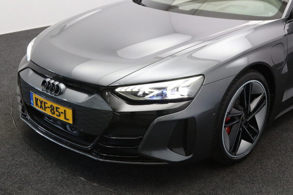 Audi e-tron GT RS 93 kWh 646 PK, SOH 92 %, 4-Wielsturing, Carbon-Pakket, Panoramadak, Luchtvering, Stoelventilatie