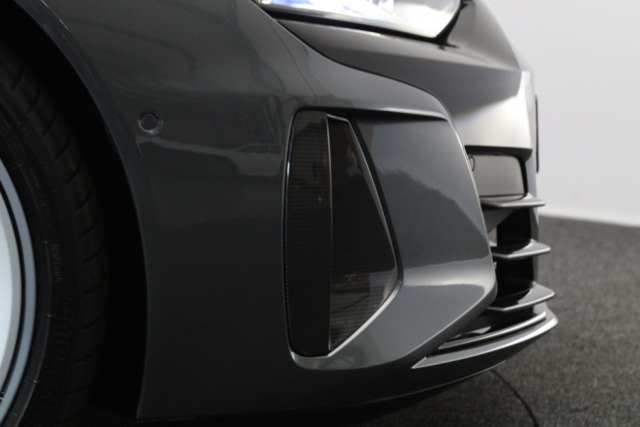 Audi e-tron GT RS 93 kWh 646 PK, SOH 92 %, 4-Wielsturing, Carbon-Pakket, Panoramadak, Luchtvering, Stoelventilatie