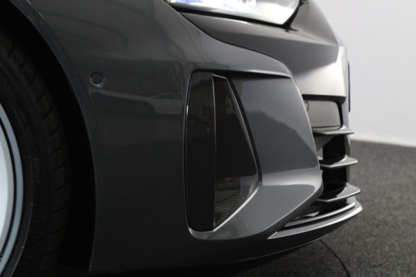 Audi e-tron GT RS 93 kWh 646 PK, SOH 92 %, 4-Wielsturing, Carbon-Pakket, Panoramadak, Luchtvering, Stoelventilatie