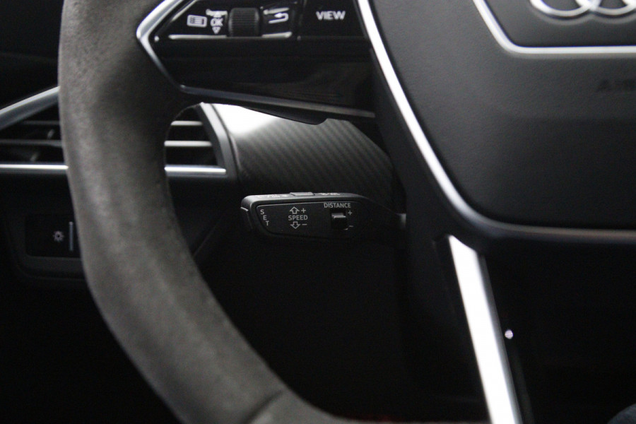 Audi e-tron GT RS 93 kWh 646 PK, SOH 92 %, 4-Wielsturing, Carbon-Pakket, Panoramadak, Luchtvering, Stoelventilatie