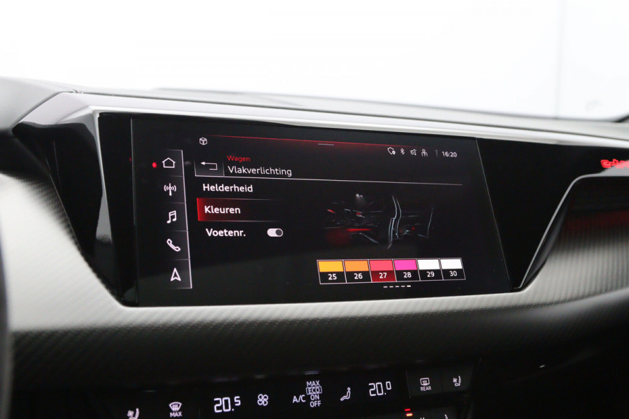 Audi e-tron GT RS 93 kWh 646 PK, SOH 92 %, 4-Wielsturing, Carbon-Pakket, Panoramadak, Luchtvering, Stoelventilatie