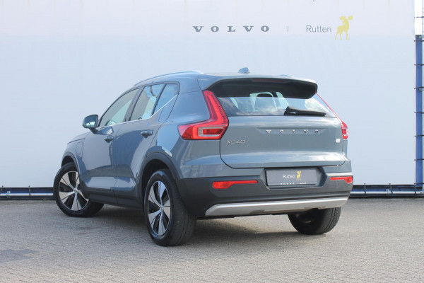 Volvo XC40 T4 211PK Automaat Plug-in hybrid Plus Bright Harman Kardon Audio / DAB+ / Apple Carplay / |Elektrisch bedienbare voorstoelen met geheugen op bestuurdersstoel / 18" lichtmetalen velgen