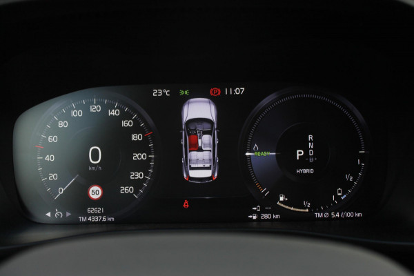 Volvo XC40 T4 211PK Automaat Plug-in hybrid Plus Bright Harman Kardon Audio / DAB+ / Apple Carplay / |Elektrisch bedienbare voorstoelen met geheugen op bestuurdersstoel / 18" lichtmetalen velgen