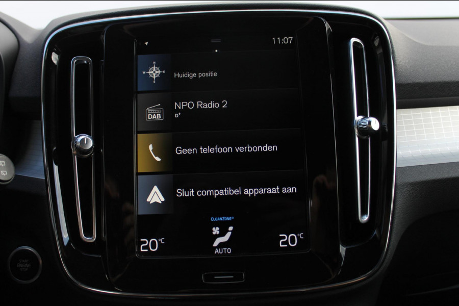 Volvo XC40 T4 211PK Automaat Plug-in hybrid Plus Bright Harman Kardon Audio / DAB+ / Apple Carplay / |Elektrisch bedienbare voorstoelen met geheugen op bestuurdersstoel / 18" lichtmetalen velgen
