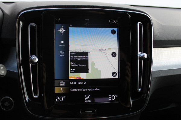 Volvo XC40 T4 211PK Automaat Plug-in hybrid Plus Bright Harman Kardon Audio / DAB+ / Apple Carplay / |Elektrisch bedienbare voorstoelen met geheugen op bestuurdersstoel / 18" lichtmetalen velgen