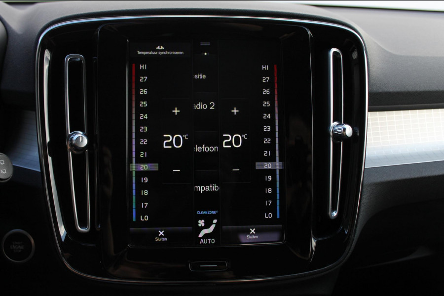 Volvo XC40 T4 211PK Automaat Plug-in hybrid Plus Bright Harman Kardon Audio / DAB+ / Apple Carplay / |Elektrisch bedienbare voorstoelen met geheugen op bestuurdersstoel / 18" lichtmetalen velgen