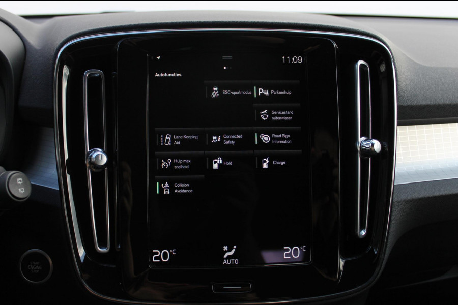 Volvo XC40 T4 211PK Automaat Plug-in hybrid Plus Bright Harman Kardon Audio / DAB+ / Apple Carplay / |Elektrisch bedienbare voorstoelen met geheugen op bestuurdersstoel / 18" lichtmetalen velgen
