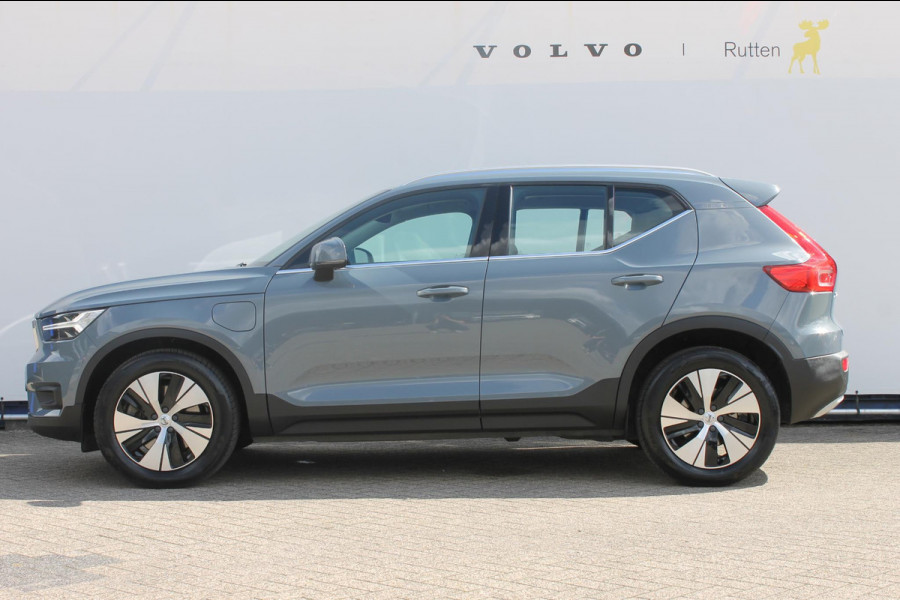 Volvo XC40 T4 211PK Automaat Plug-in hybrid Plus Bright Harman Kardon Audio / DAB+ / Apple Carplay / |Elektrisch bedienbare voorstoelen met geheugen op bestuurdersstoel / 18" lichtmetalen velgen
