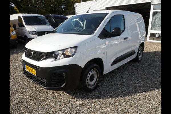 Peugeot Partner 1.5 BlueHDI 75PK 3-zits Airco Cruise Trekhaak