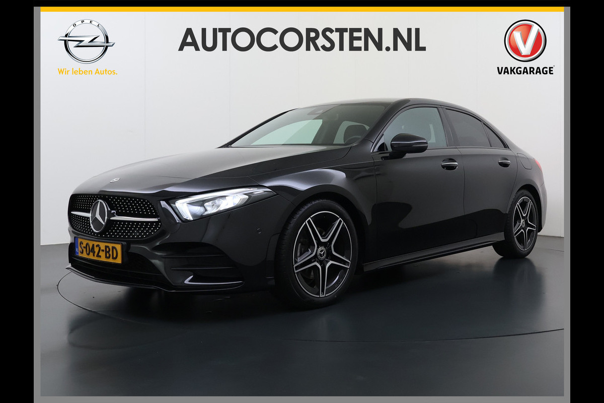 Mercedes-Benz A-Klasse 180 AUT-7 AMG Line Night Premium Stoelverwarming Camera Apple Carplay Android Auto Navi Ecc Keyless-go Pdc Cruise Control Regensensor Privacy Glas Led-High Performance Isofix Bluetooth DAB 1e Eigenaar Origineel Nederlandse Auto