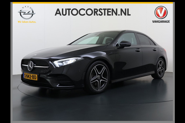Mercedes-Benz A-Klasse 180 AUT-7 AMG Line Night Premium Stoelverwarming Camera Apple Carplay Android Auto Navi Ecc Keyless-go Pdc Cruise Control Regensensor Privacy Glas Led-High Performance Isofix Bluetooth DAB 1e Eigenaar Origineel Nederlandse Auto