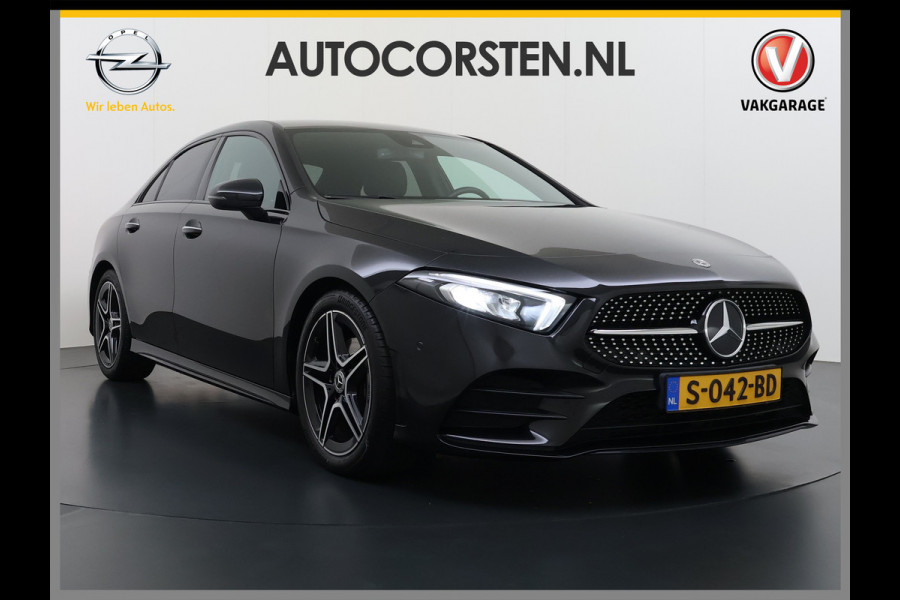 Mercedes-Benz A-Klasse 180 AUT-7 AMG Line Night Premium Stoelverwarming Camera Apple Carplay Android Auto Navi Ecc Keyless-go Pdc Cruise Control Regensensor Privacy Glas Led-High Performance Isofix Bluetooth DAB 1e Eigenaar Origineel Nederlandse Auto