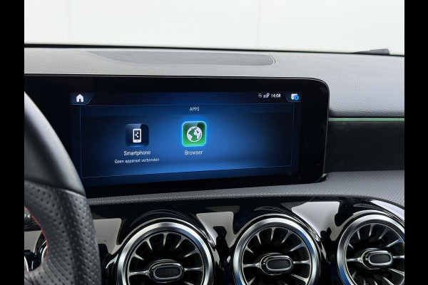 Mercedes-Benz A-Klasse 180 AUT-7 AMG Line Night Premium Stoelverwarming Camera Apple Carplay Android Auto Navi Ecc Keyless-go Pdc Cruise Control Regensensor Privacy Glas Led-High Performance Isofix Bluetooth DAB 1e Eigenaar Origineel Nederlandse Auto