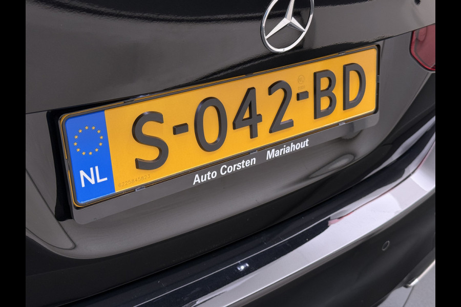 Mercedes-Benz A-Klasse 180 AUT-7 AMG Line Night Premium Stoelverwarming Camera Apple Carplay Android Auto Navi Ecc Keyless-go Pdc Cruise Control Regensensor Privacy Glas Led-High Performance Isofix Bluetooth DAB 1e Eigenaar Origineel Nederlandse Auto