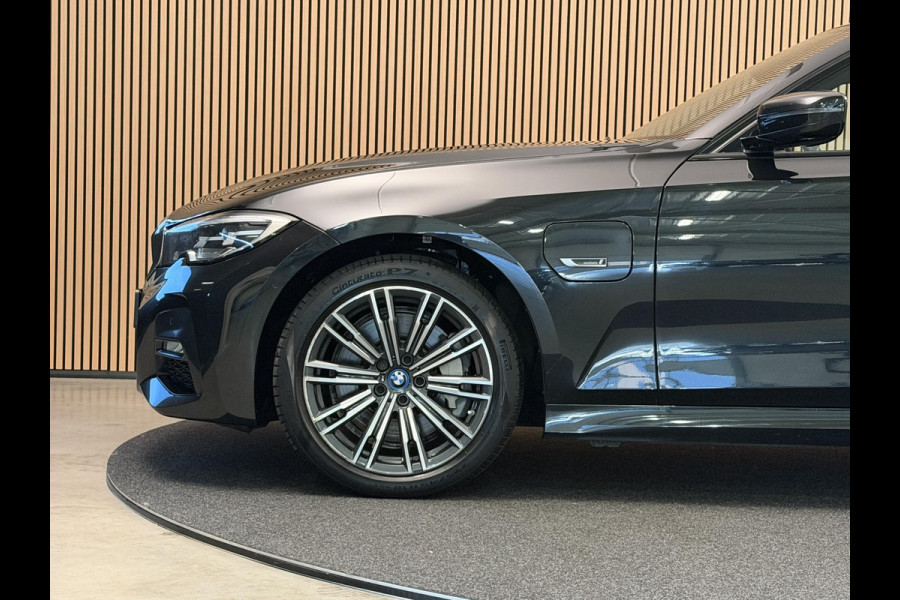 BMW 3 Serie Touring 330e Plugin Hybrid 292PK Aut. M-Sport | Navi | Trekhaak | Camera | Incl. garantie