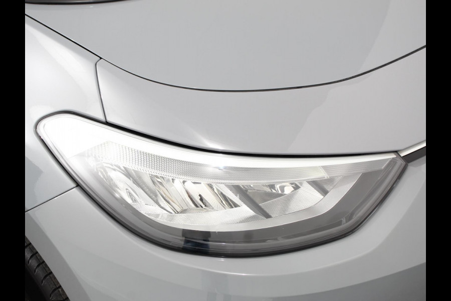 Volkswagen ID.3 Pro 58 kWh SOH 92% Navigatie Apple CarPlay Android Auto Parkeerhulp Adaptive Cruise Control Stoel- en stuurverwarming Full Led Climate Control Lichtmetalen velgen