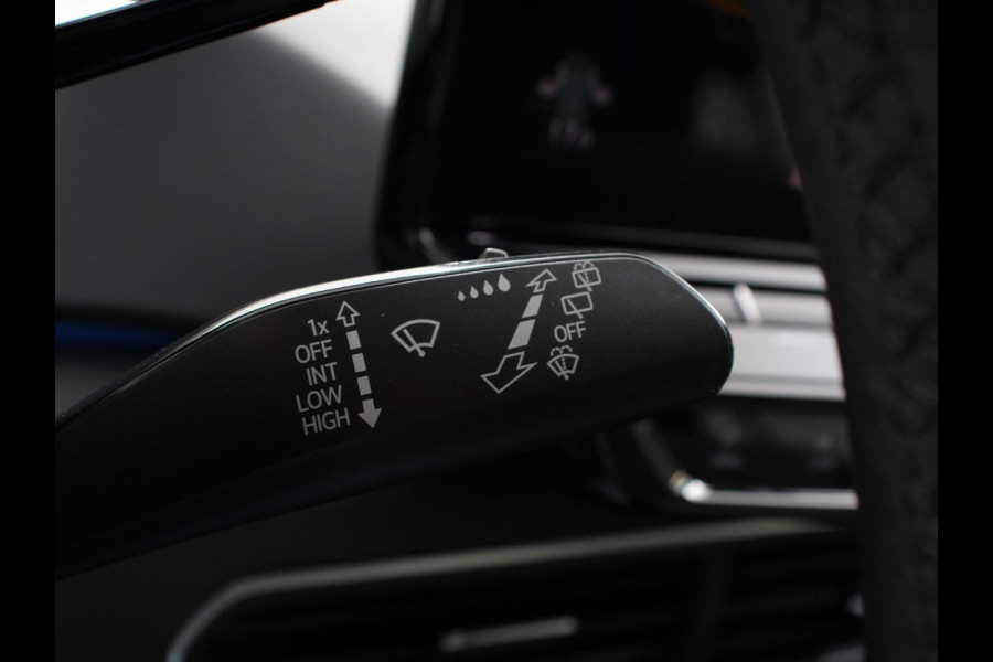 Volkswagen ID.3 Pro 58 kWh SOH 92% Navigatie Apple CarPlay Android Auto Parkeerhulp Adaptive Cruise Control Stoel- en stuurverwarming Full Led Climate Control Lichtmetalen velgen
