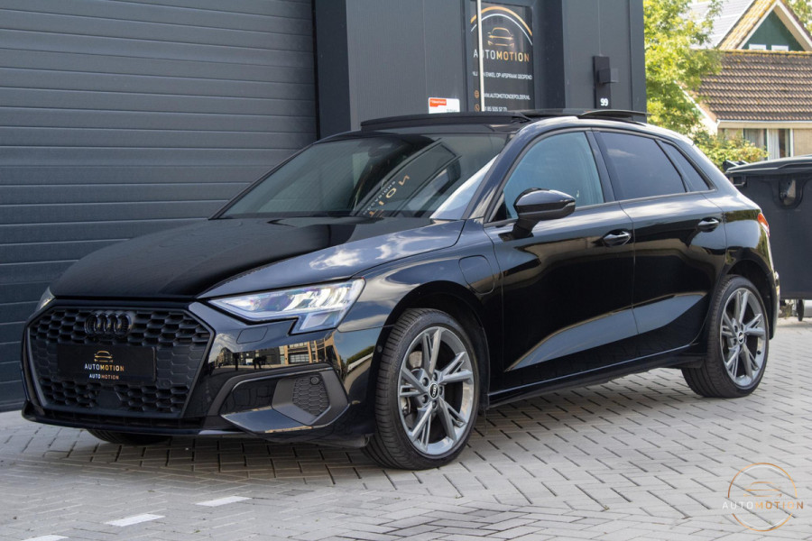 Audi A3 Sportback 40 TFSIe Advanced PANO LEDER CAMERA STOELMASSAGE ELEKTRISCHE STOELEN ACC