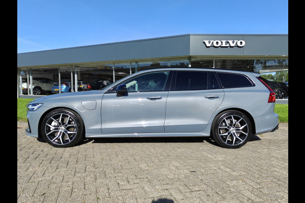 Volvo V60 T6 Plug-in hybrid AWD Ultimate Dark | 19" polestar velgen | Heico eindstuk uitlaat | Styling kit | HUD | Ventilatie + Massage stoelen | Panorama dak