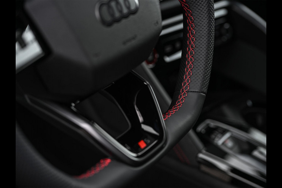 Audi Q5 E-Hybrid quattro 270KW S edition Competition | Wordt Verwacht! | Panoramadak | 5 Jr Garantie | Luchtvering | B&O | 360 Camera | Adaptive Cruise | Memory Seat | Ambiance Interieur | Stoelverwarming V+A | Stuurverwarming | Trekhaak |