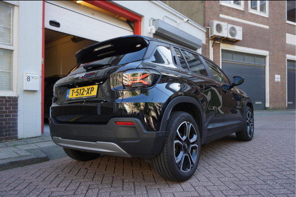 Jeep Avenger Black Edition 54 kWh | Sfeer | Apple | 360 | SOH 96,7 | Adaptive + lane | Navi | Stoelverwarming | NL auto