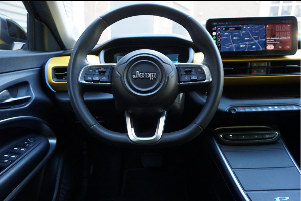 Jeep Avenger Black Edition 54 kWh | Sfeer | Apple | 360 | SOH 96,7 | Adaptive + lane | Navi | Stoelverwarming | NL auto