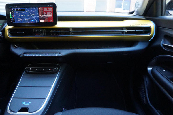Jeep Avenger Black Edition 54 kWh | Sfeer | Apple | 360 | SOH 96,7 | Adaptive + lane | Navi | Stoelverwarming | NL auto
