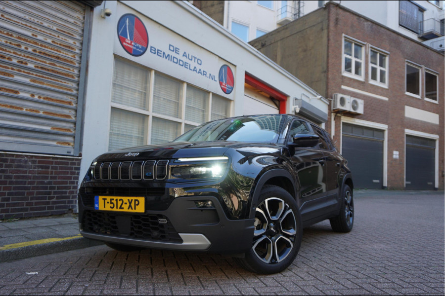 Jeep Avenger Black Edition 54 kWh | Sfeer | Apple | 360 | SOH 96,7 | Adaptive + lane | Navi | Stoelverwarming | NL auto