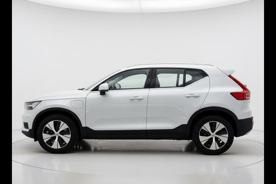 Volvo XC40 1.5 T4 Recharge Inscription | Accu 94% | El. achterklep | Navi | Carplay | Prijs is rijklaar