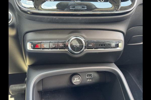 Volvo XC40 1.5 T4 Recharge Inscription | Accu 94% | El. achterklep | Navi | Carplay | Prijs is rijklaar