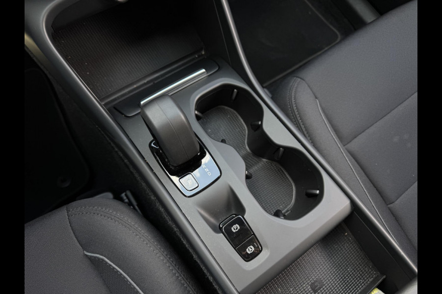 Volvo XC40 1.5 T4 Recharge Inscription | Accu 94% | El. achterklep | Navi | Carplay | Prijs is rijklaar