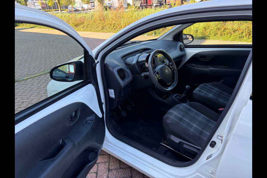 Peugeot 108 1.0 e-VTi Active Black Line