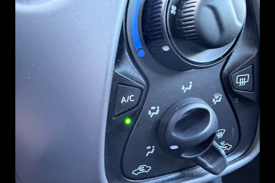Peugeot 108 1.0 e-VTi Active Black Line
