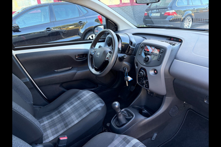 Peugeot 108 1.0 e-VTi Active Black Line