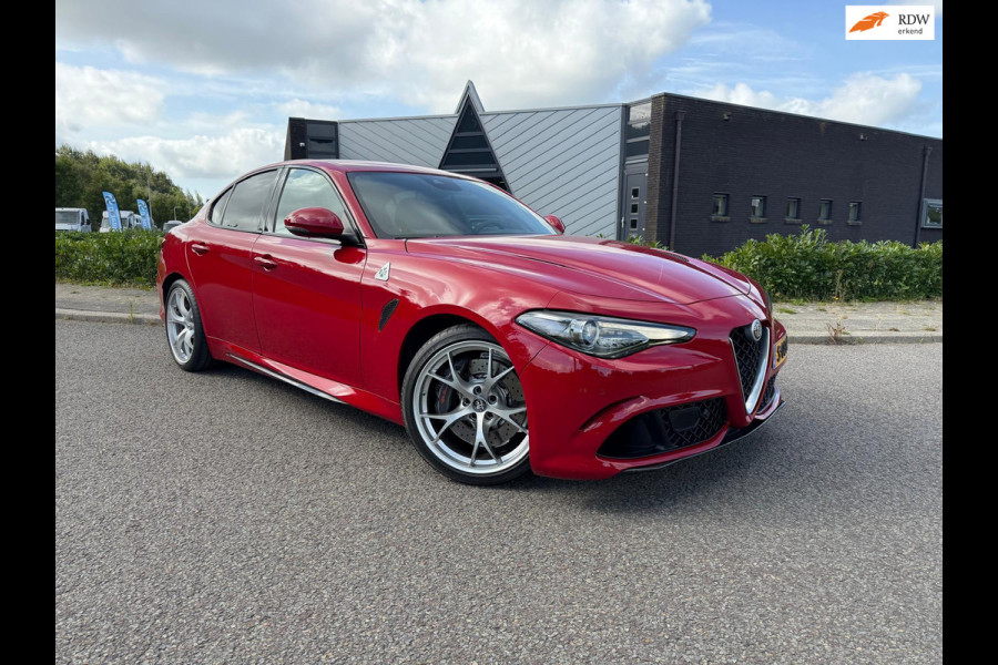 Alfa Romeo Giulia 2.9 V6 Quadrifoglio | 510PK | Carbon | Harman Kardon | Adaptive Cruise Control |Elektrisch Sportstoelen | Etc...