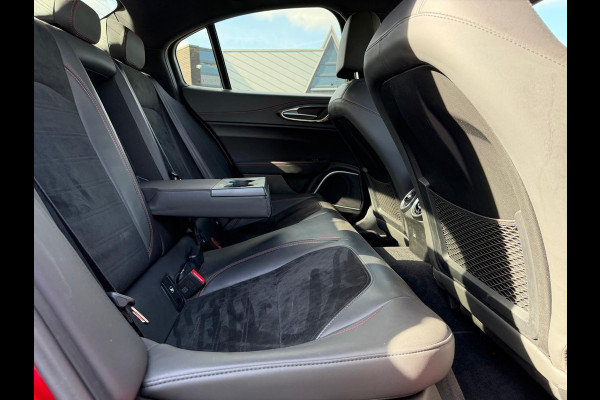 Alfa Romeo Giulia 2.9 V6 Quadrifoglio | 510PK | Carbon | Harman Kardon | Adaptive Cruise Control |Elektrisch Sportstoelen | Etc...