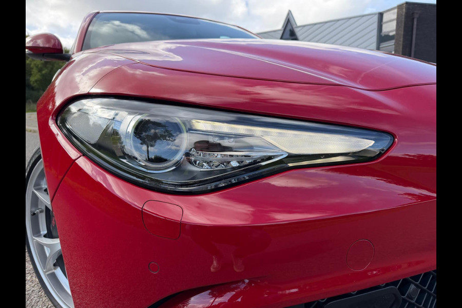 Alfa Romeo Giulia 2.9 V6 Quadrifoglio | 510PK | Carbon | Harman Kardon | Adaptive Cruise Control |Elektrisch Sportstoelen | Etc...