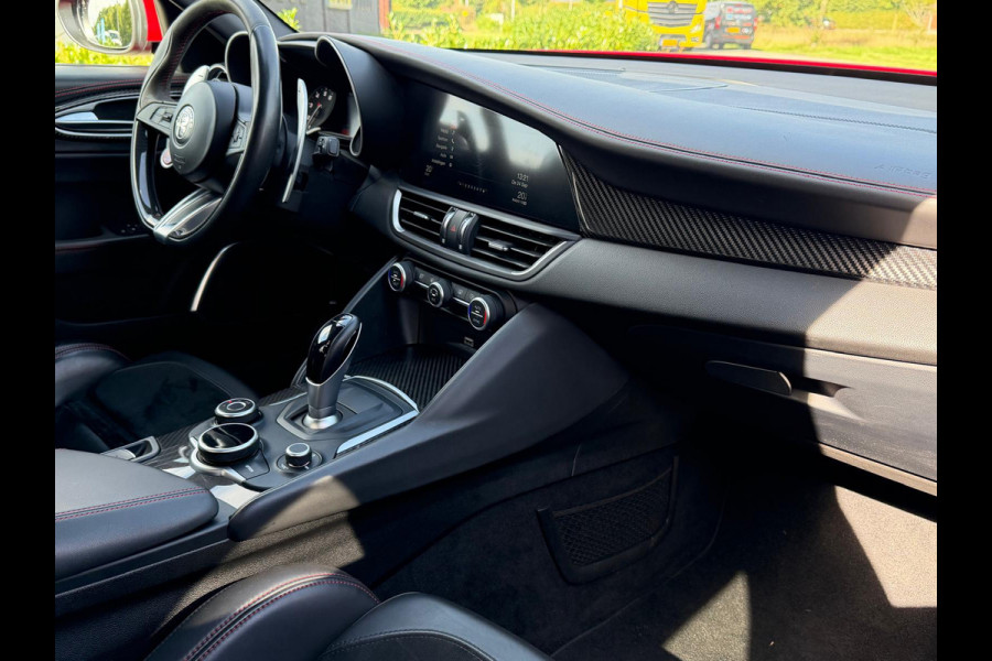 Alfa Romeo Giulia 2.9 V6 Quadrifoglio | 510PK | Carbon | Harman Kardon | Adaptive Cruise Control |Elektrisch Sportstoelen | Etc...