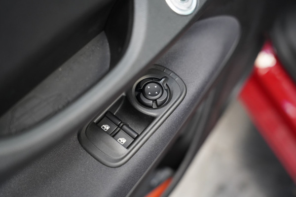 Fiat 500C Icon 42 kWh Cruise/Climate Cabrio ROSSO PASSIONE NAP!
